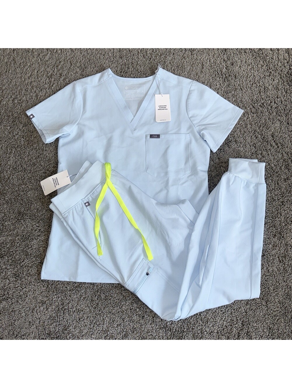 FIGS SCRUBS Women XS/S Catarina One Pocket Top Joggers Set Baby Blue Uniform NWT